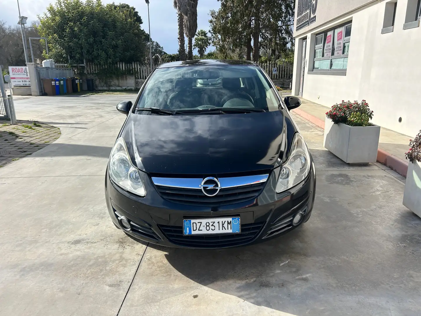 Opel Corsa Corsa IV 2006 5p 1.3 cdti Cosmo 90cv easytronic Nero - 2