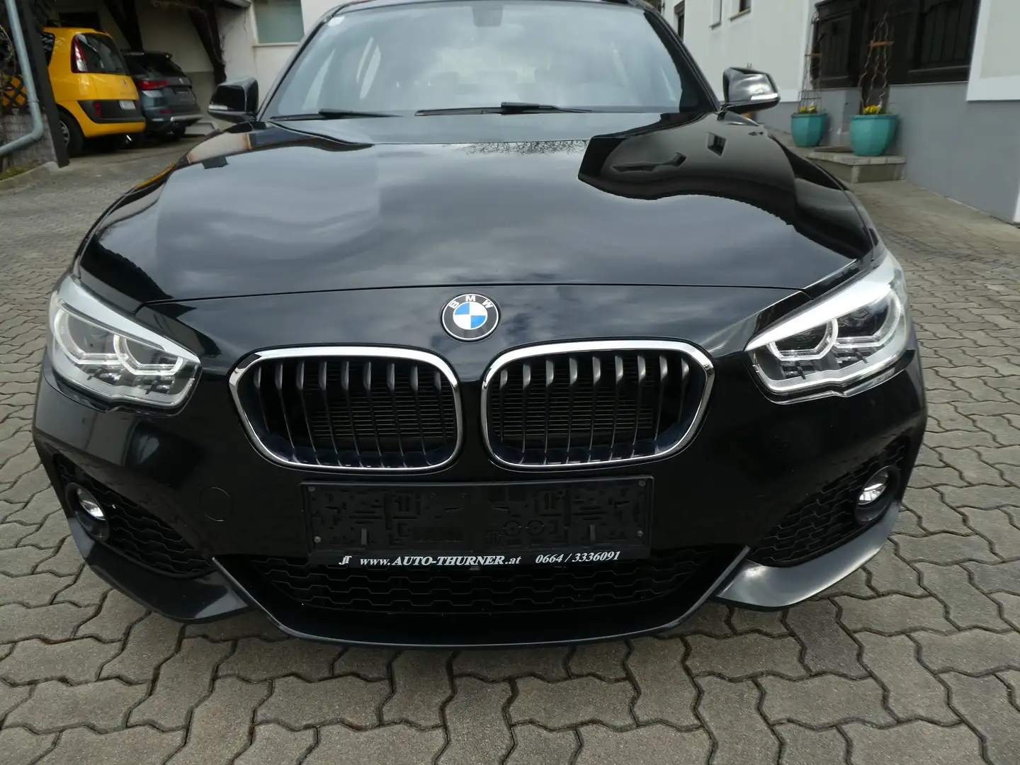 BMW 116 116d *** M Sport *** Schwarz - 2