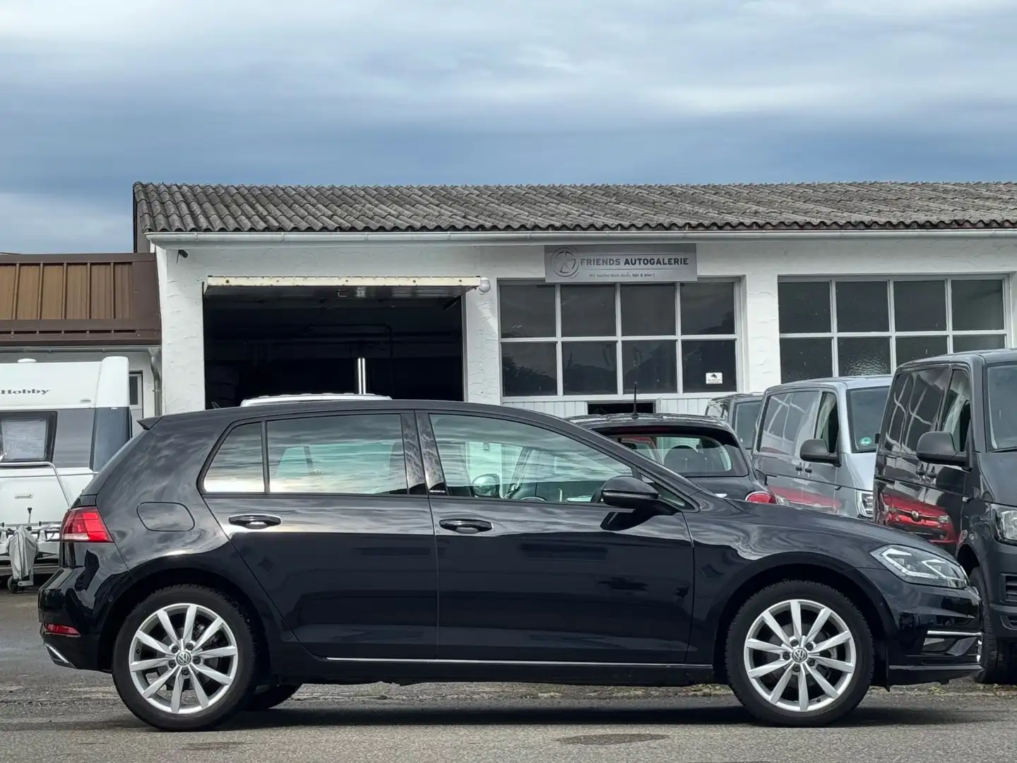 Volkswagen Golf VII Lim. IQ.DRIVE|Standheizung|LED|ACC|VOLL Schwarz - 2