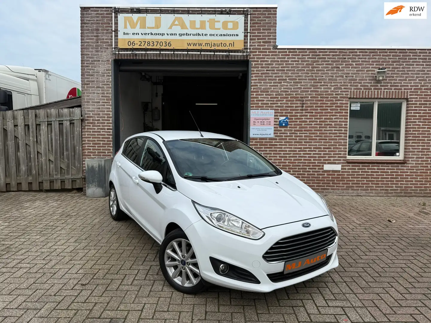 Ford Fiesta 1.0 Titanium airco navi stoelverwarming Wit - 1