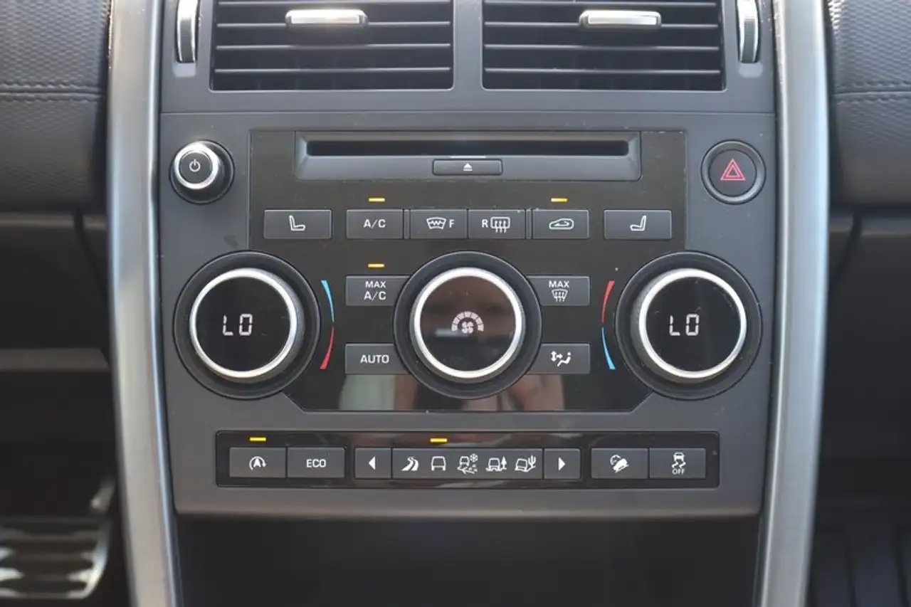 Land Rover Discovery Sport снимка Land Rover Discovery Sport