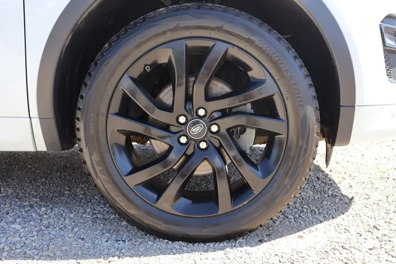 Land Rover Discovery Sport снимка Land Rover Discovery Sport