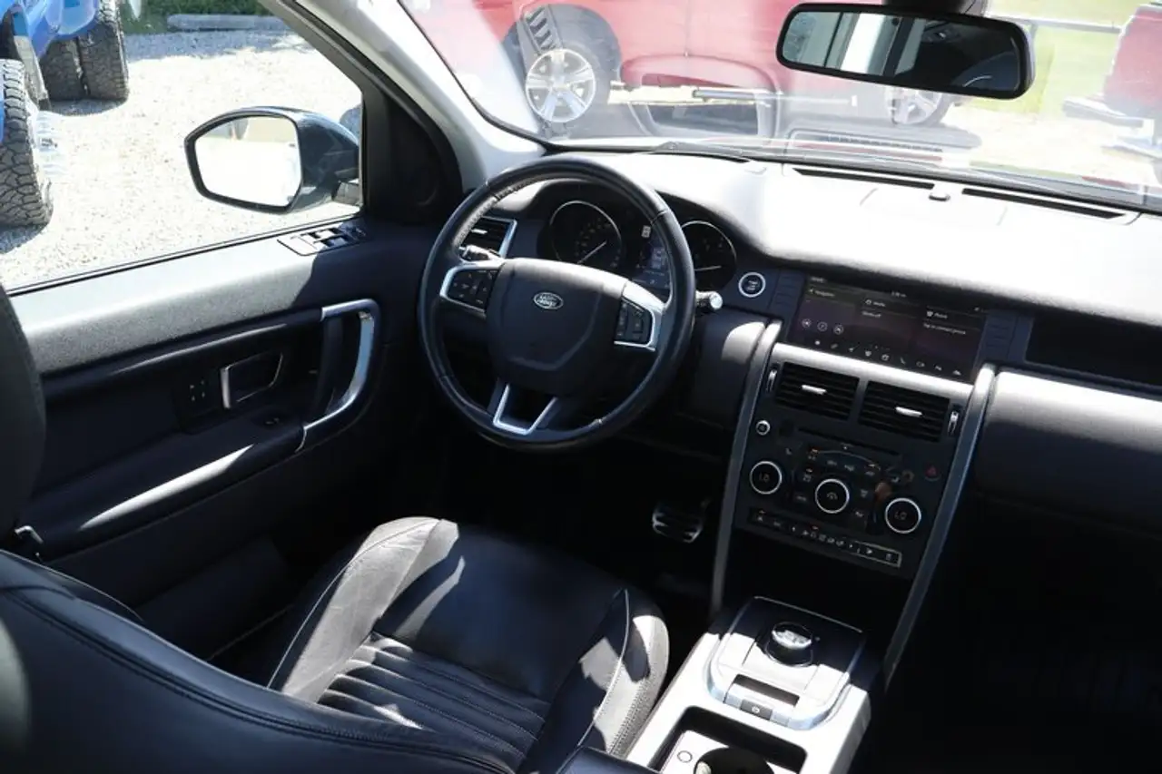 Land Rover Discovery Sport снимка Land Rover Discovery Sport