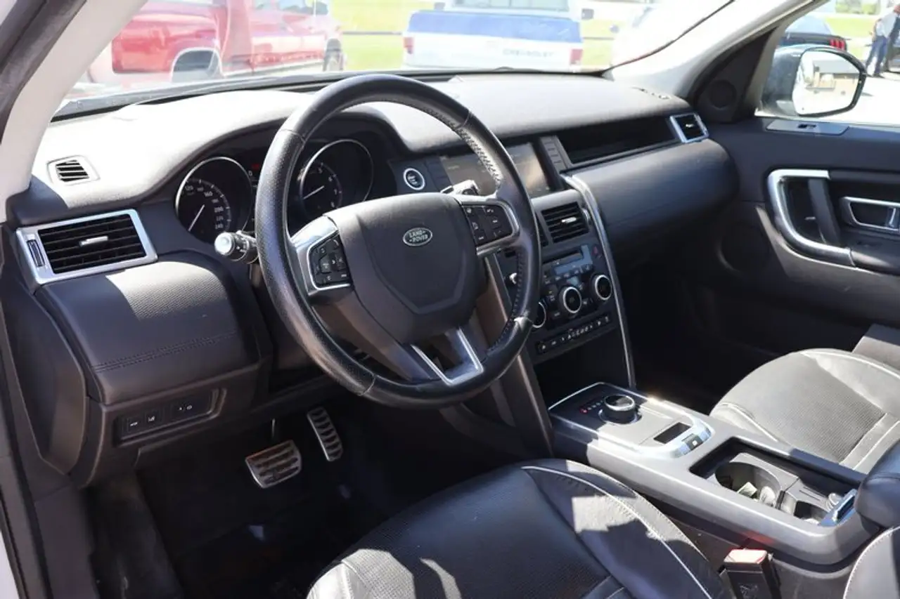 Land Rover Discovery Sport снимка Land Rover Discovery Sport