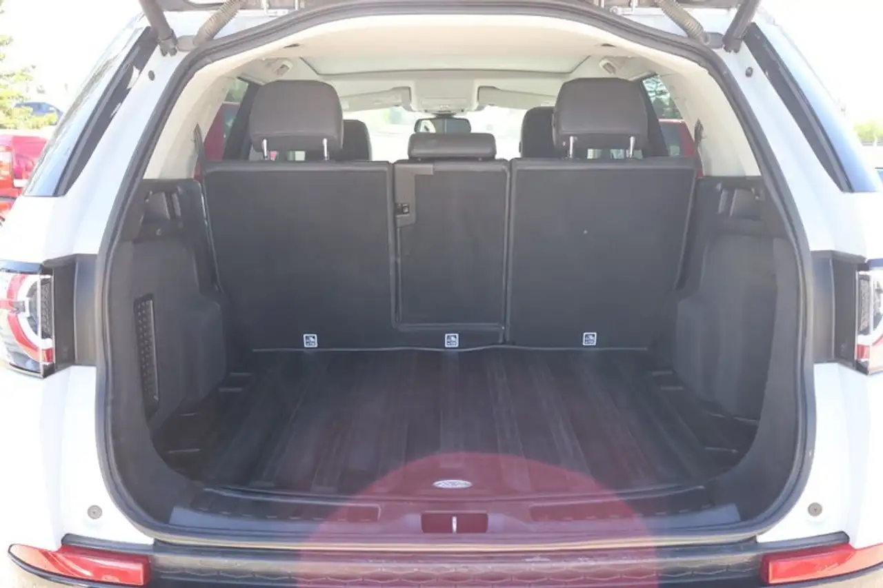 Land Rover Discovery Sport снимка Land Rover Discovery Sport