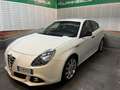 Alfa Romeo Giulietta Giulietta III2.0 jtdm Distinctive 175cv E5 Blanc - thumbnail 3