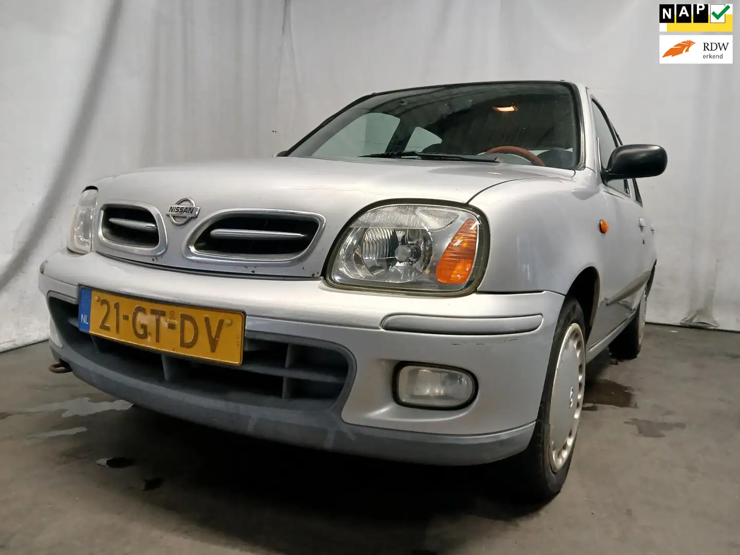 Nissan Micra 1.0 Trend SCHADEAUTO!! Gris - 1