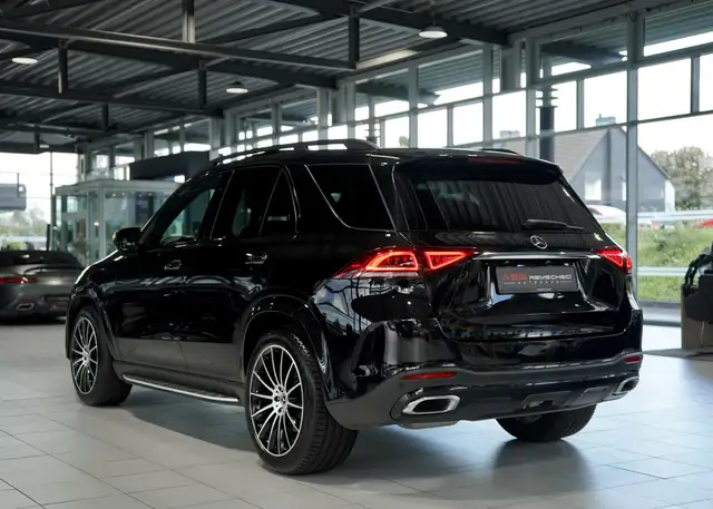 Mercedes-Benz GLE view 9