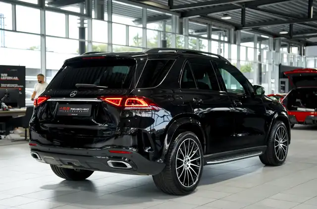 Mercedes-Benz GLE view 7
