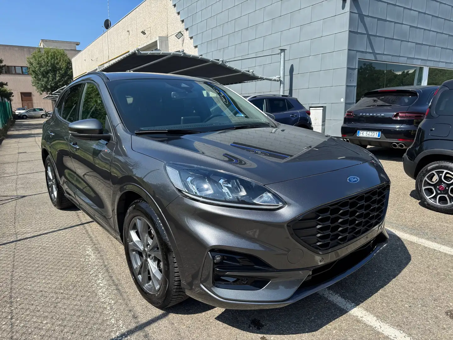 Ford Kuga 2.0 Ecoblue ST-Line AUTOM. NAVI Nero - 2