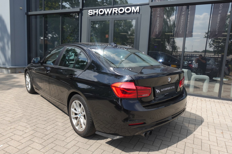 BMW 330 3-serie 330e Essential NAVI LED CAMERA — photo 2