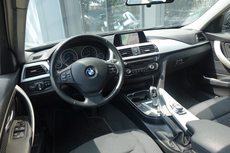 BMW 330 3-serie 330e Essential NAVI LED CAMERA — photo 3