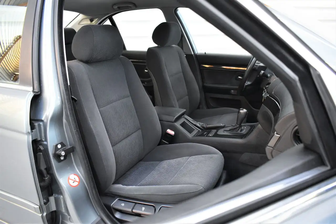 BMW 520 i Automatik+Klima+Servo, foto 8