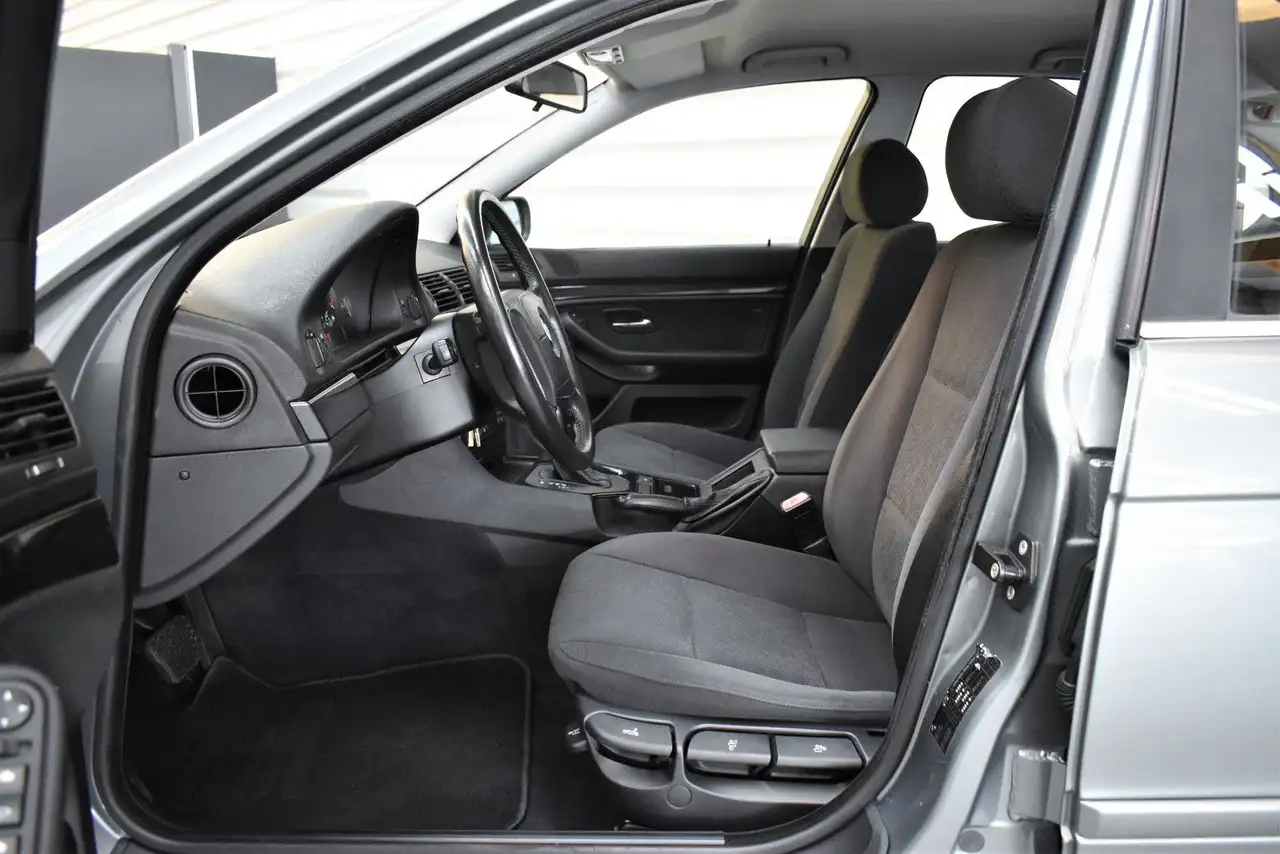 BMW 520 i Automatik+Klima+Servo, foto 7