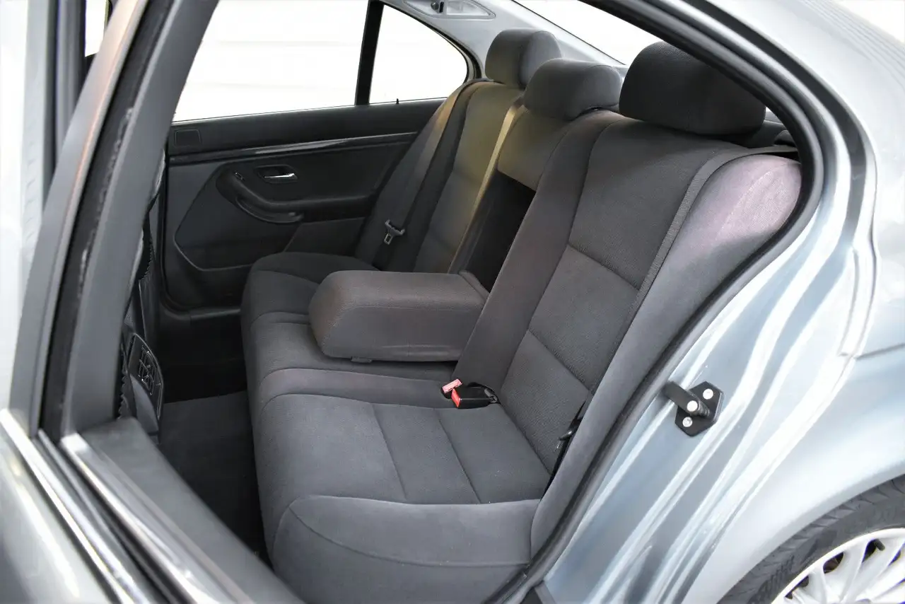 BMW 520 i Automatik+Klima+Servo, foto 11