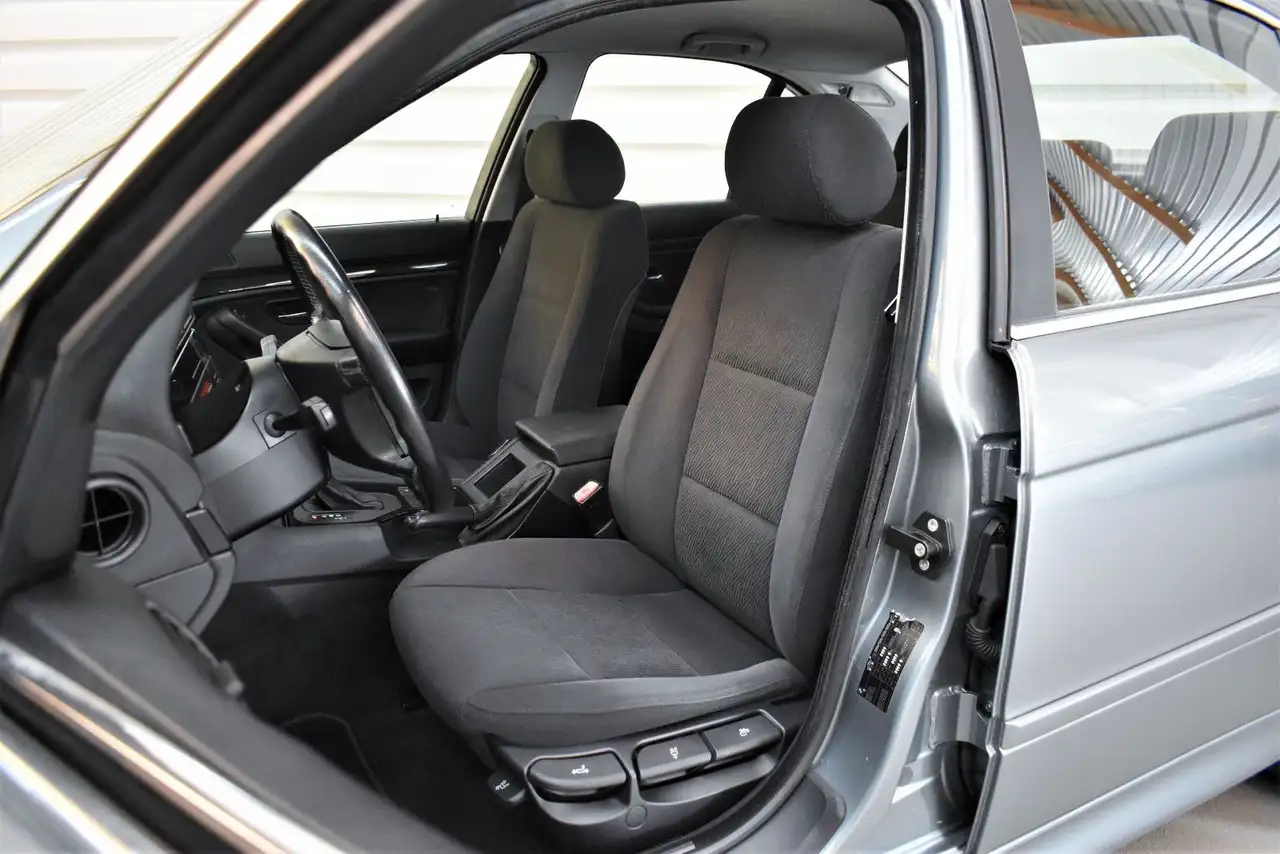 BMW 520 i Automatik+Klima+Servo, foto 6