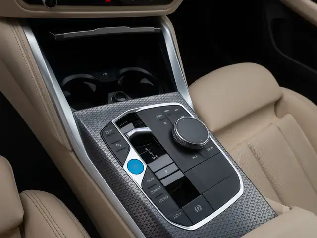 BMW I4 view 22