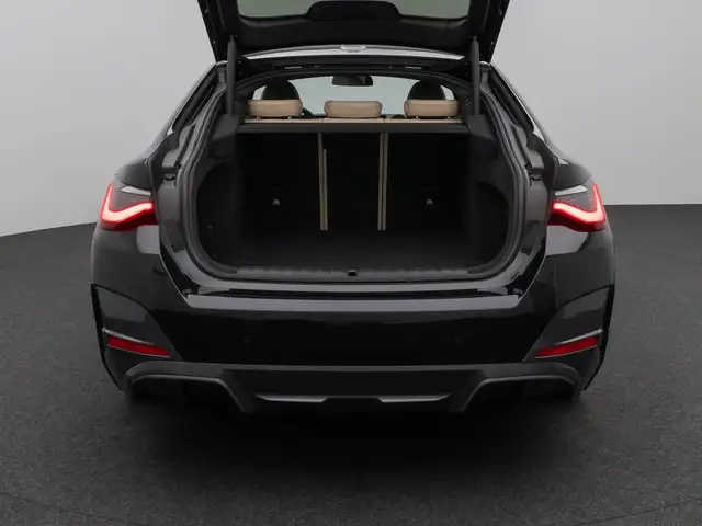 BMW I4 view 13