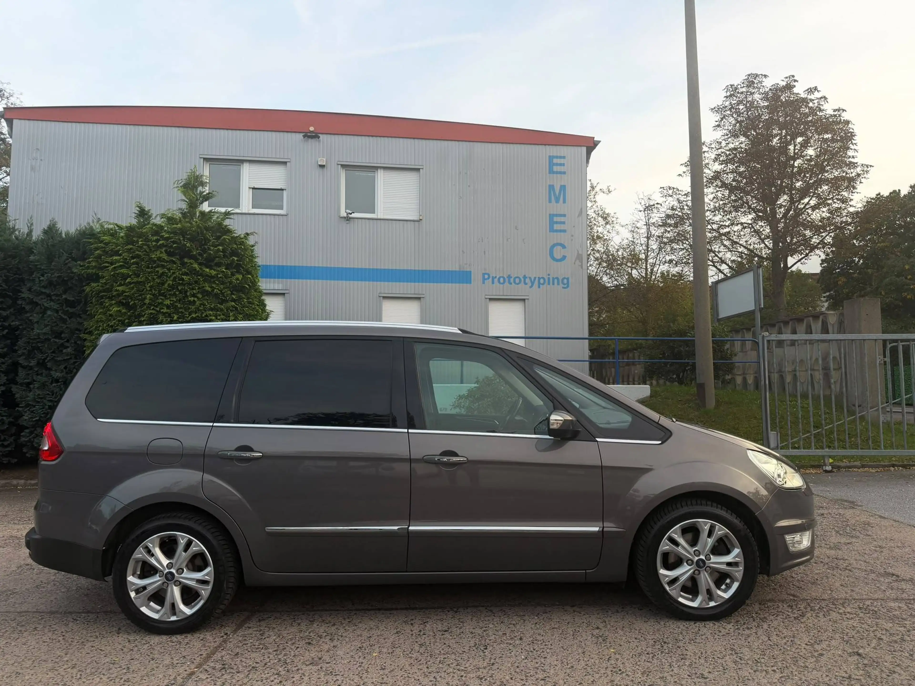 Ford Galaxy Titanium 1.Hand Top Zustand — photo 3