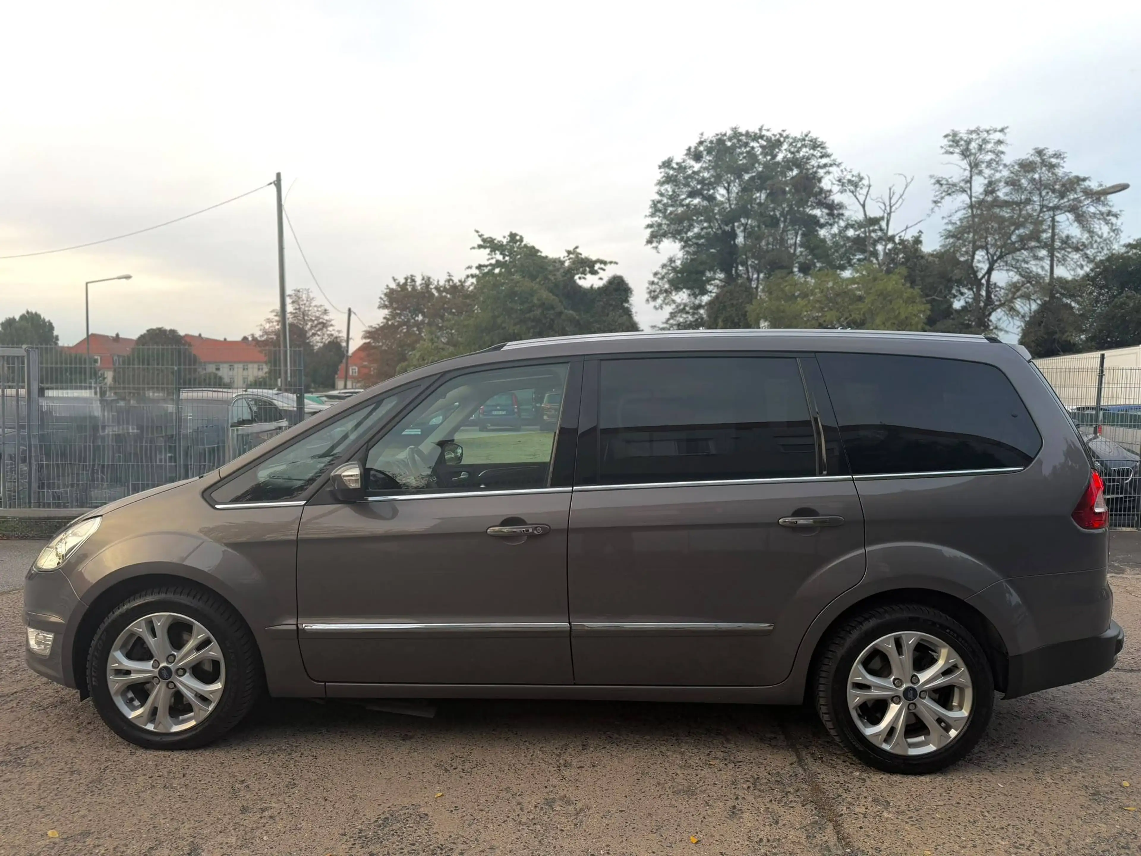Ford Galaxy Titanium 1.Hand Top Zustand — photo 7
