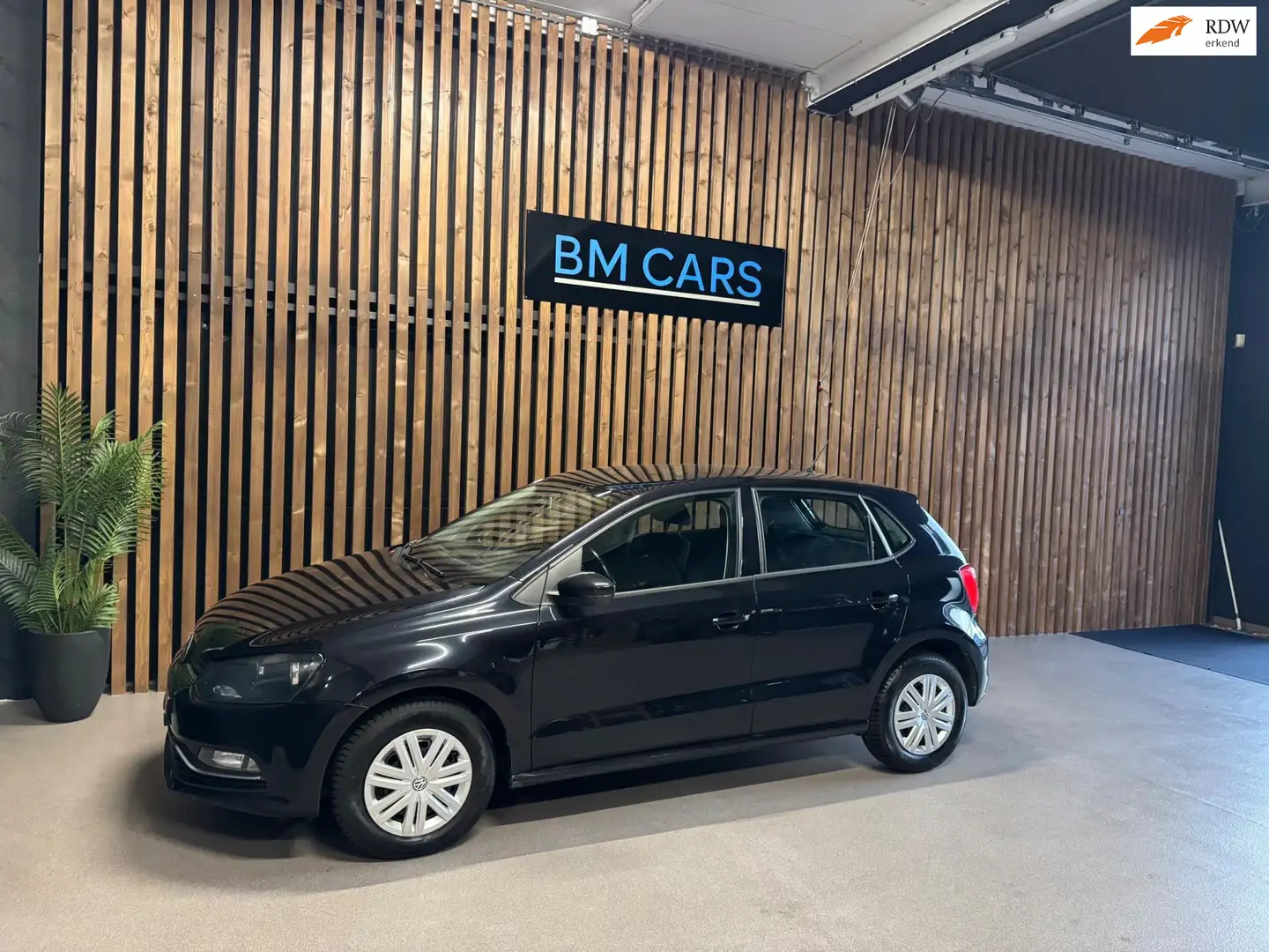 Volkswagen Polo 1.0 Comfortline Airco, Groot scherm Zwart - 1