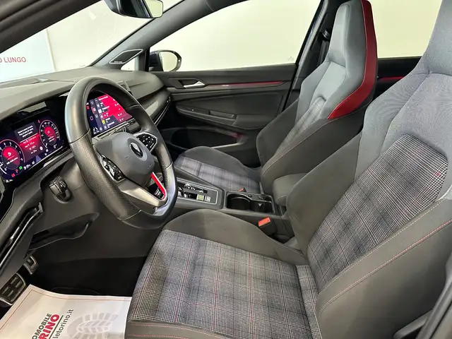 Volkswagen Golf view 11