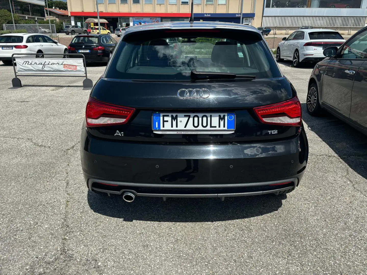 Audi A1 A1 SPB 1.6 TDI 116 CV Design Negro - 2