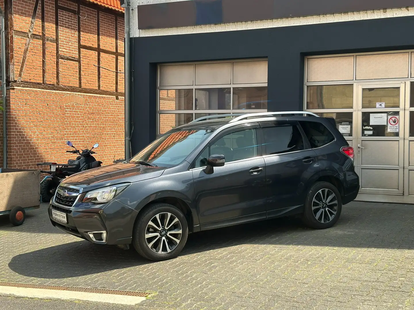 Subaru Forester 2.0XT Lineartronic Sport / AHK Szary - 2