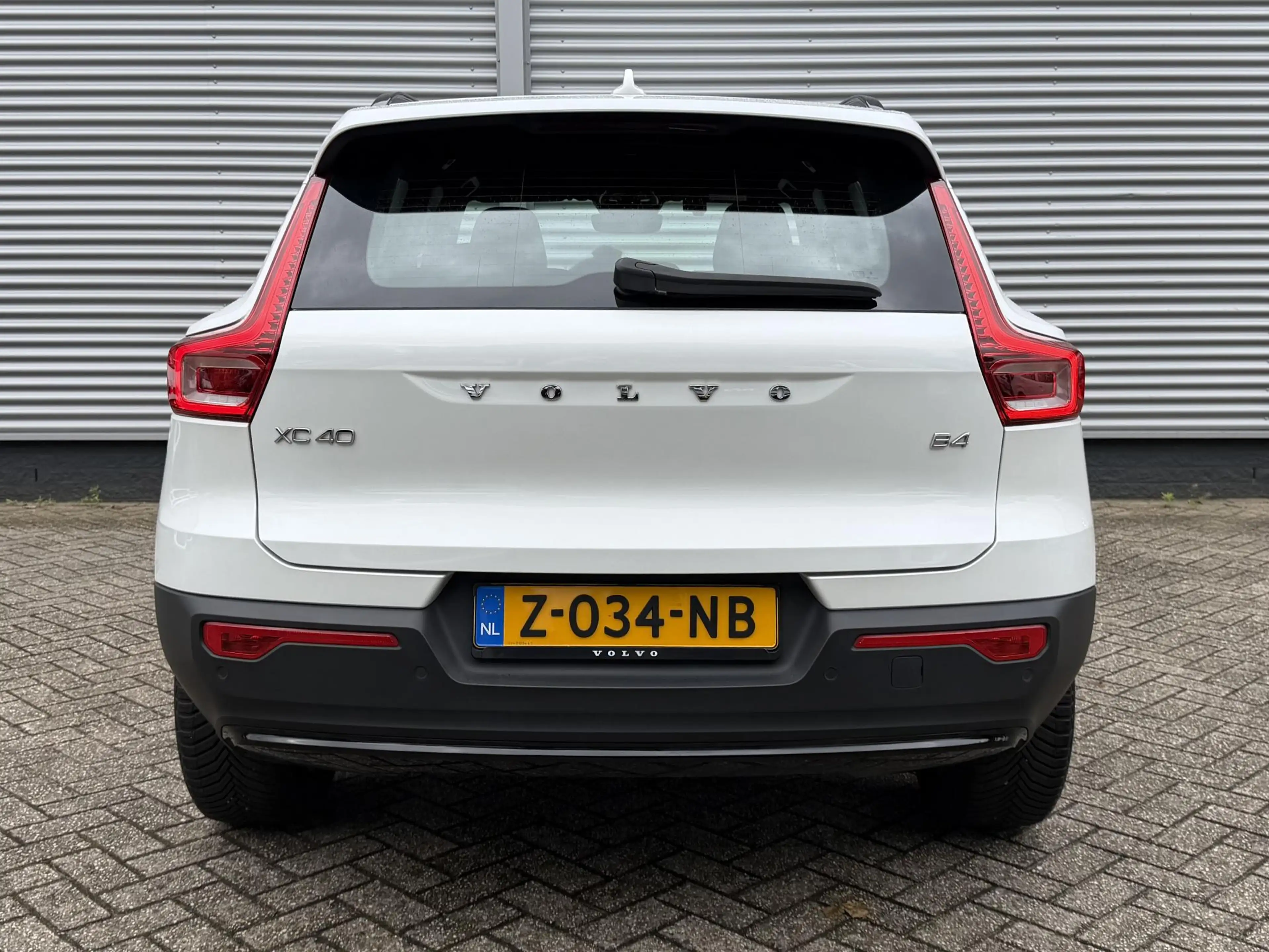 Volvo XC40 2.0 B4 Plus Dark | Trekhaak | Stoelverwarming | Me — photo 5