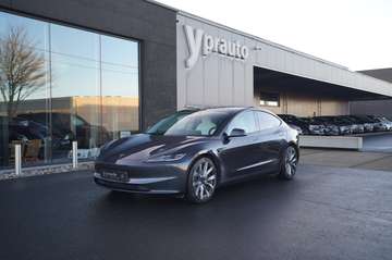 Model 3 Longrange 4x4 Dual Motor Adapieve cruise