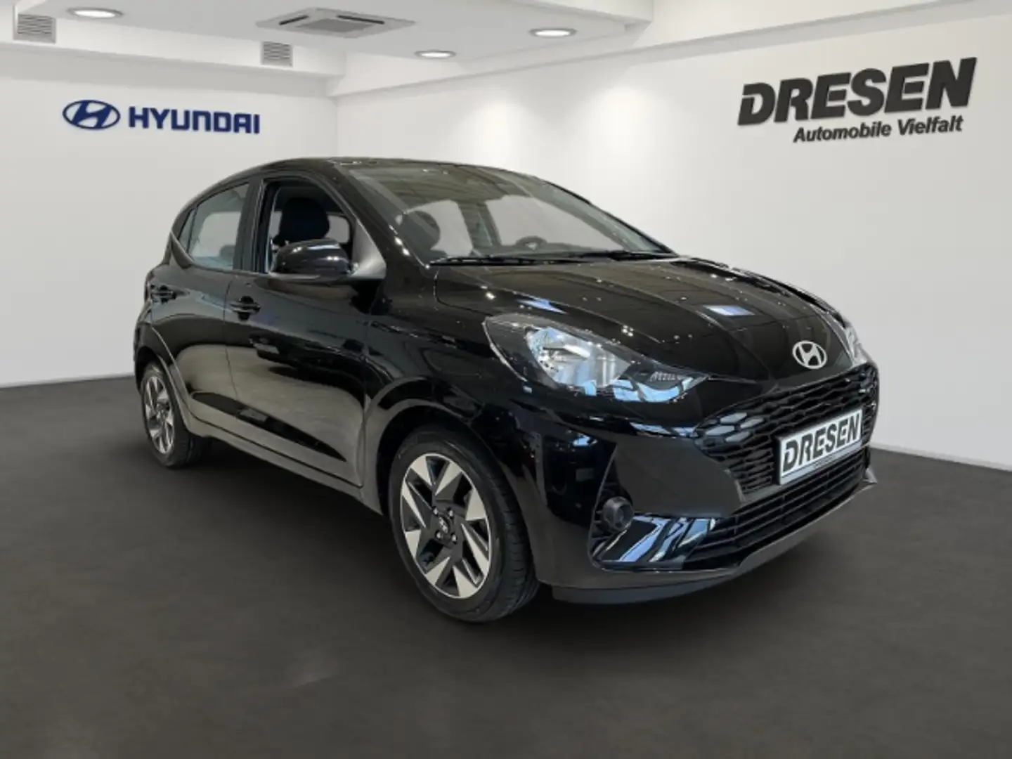 Hyundai i10 Trend+Sitz-&Lenkradheizung+Navi+Rückfahrkamera+Kli Zwart - 2