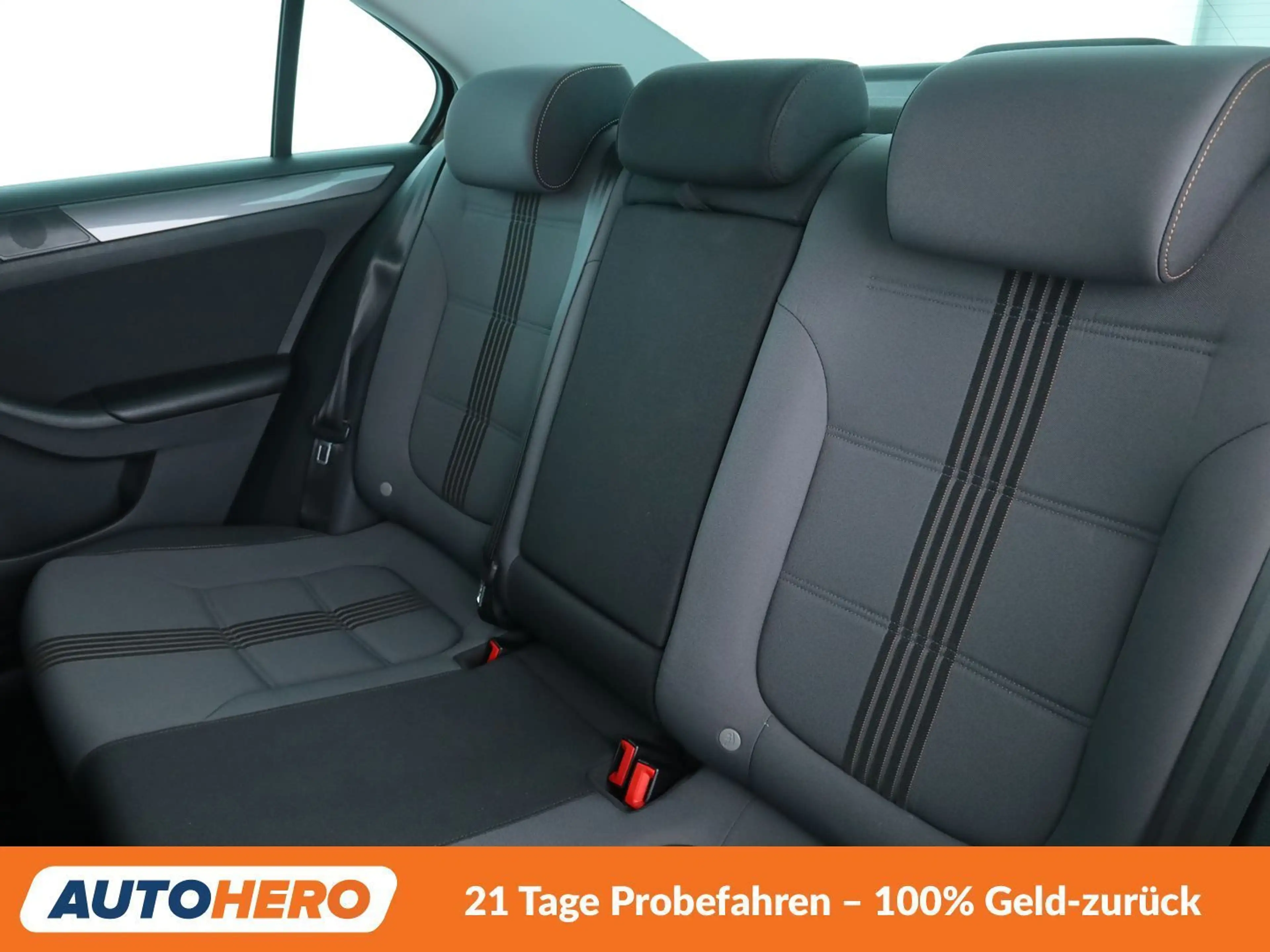 Volkswagen Jetta 2.0 TDI Allstar BlueMotion Tech*NAVI*TEMPO — photo 14
