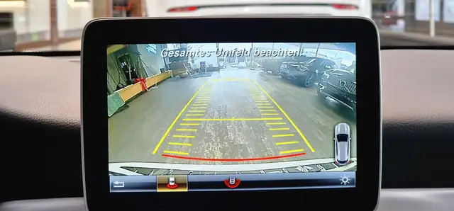 Mercedes-Benz Gla view 15