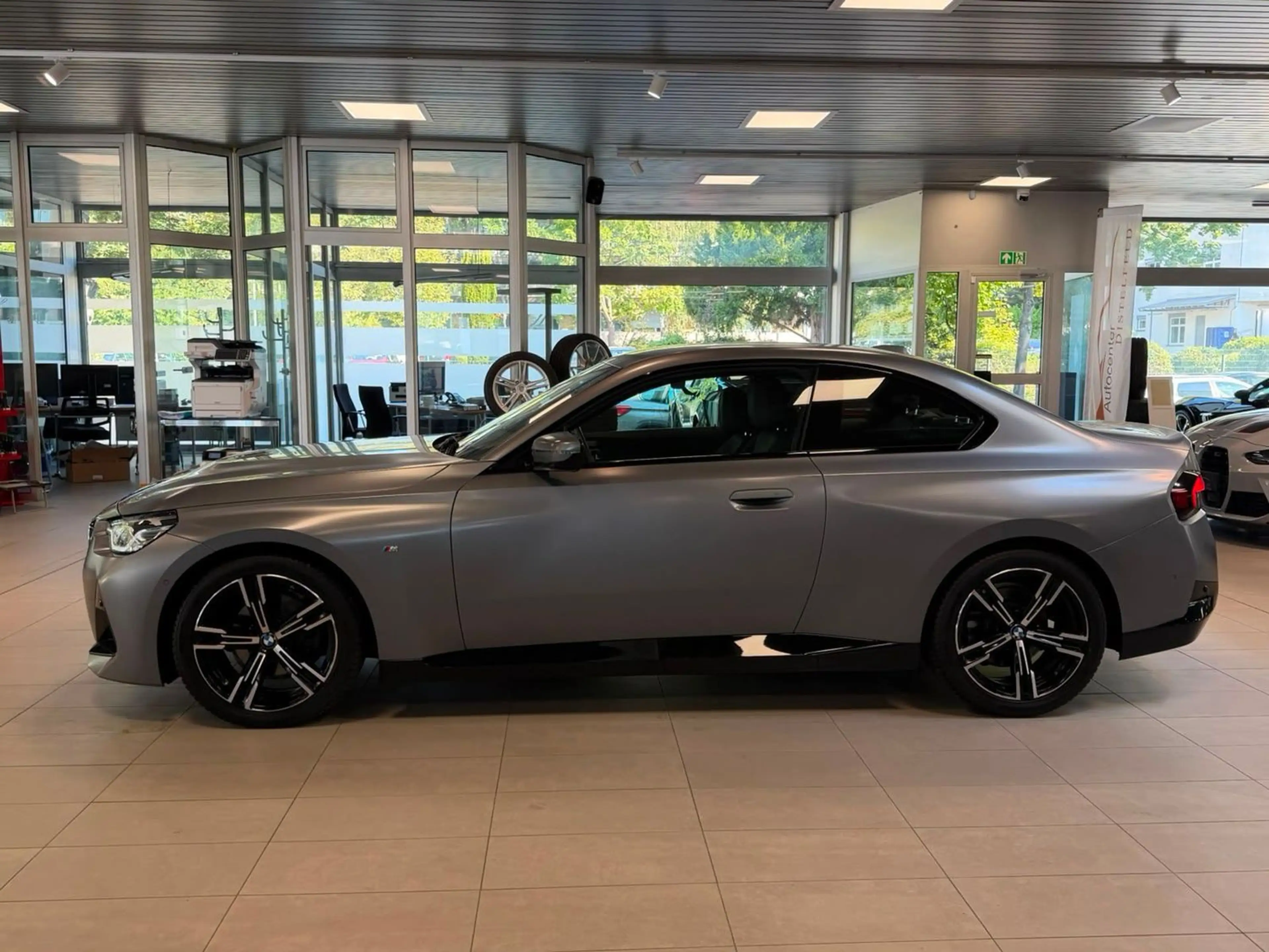 BMW 220 d M Sport Automatik FROZEN PURE GREY Garantie — photo 4