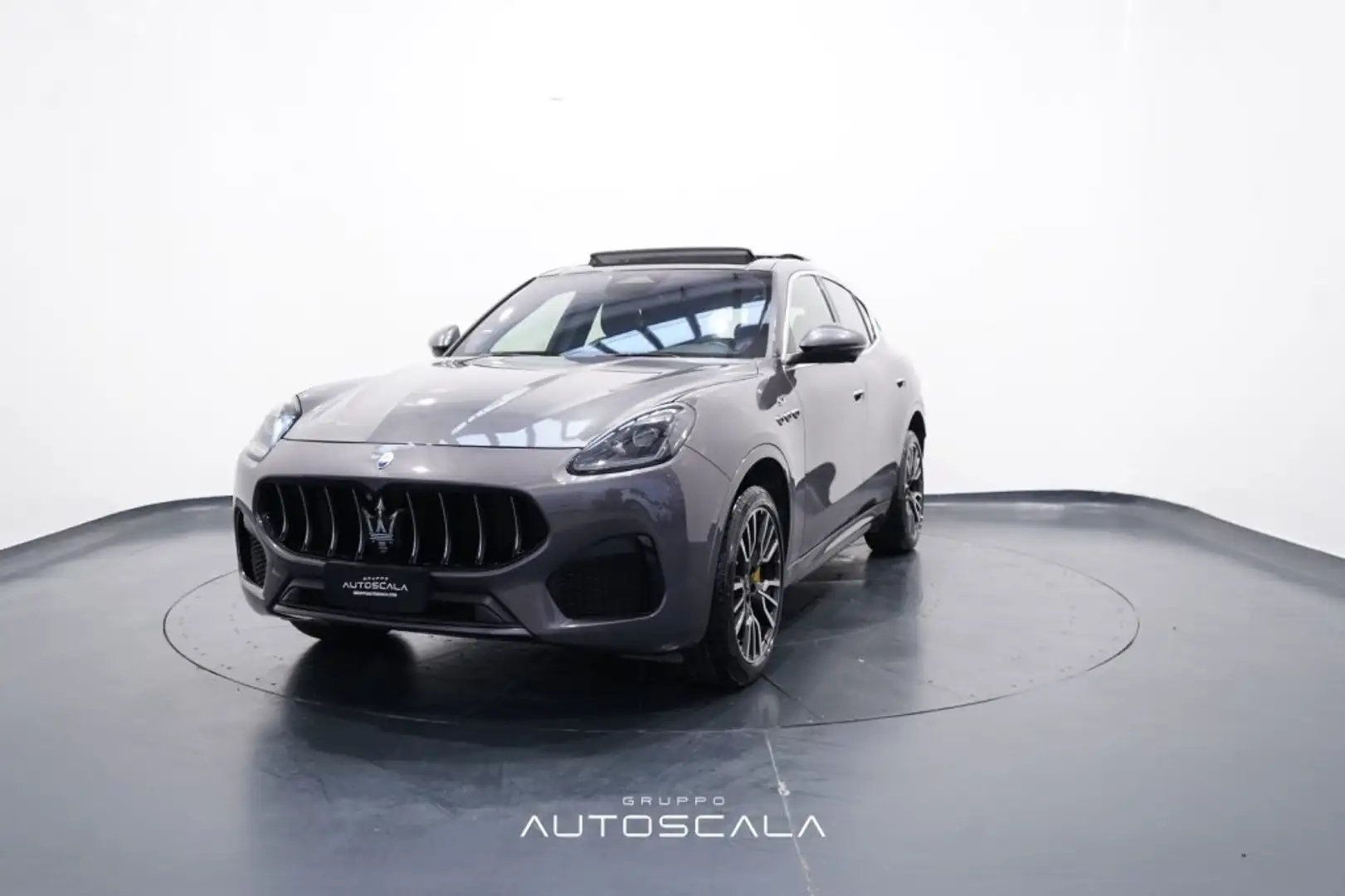 Maserati Grecale 2.0 300cv MHEV GT Gris - 1