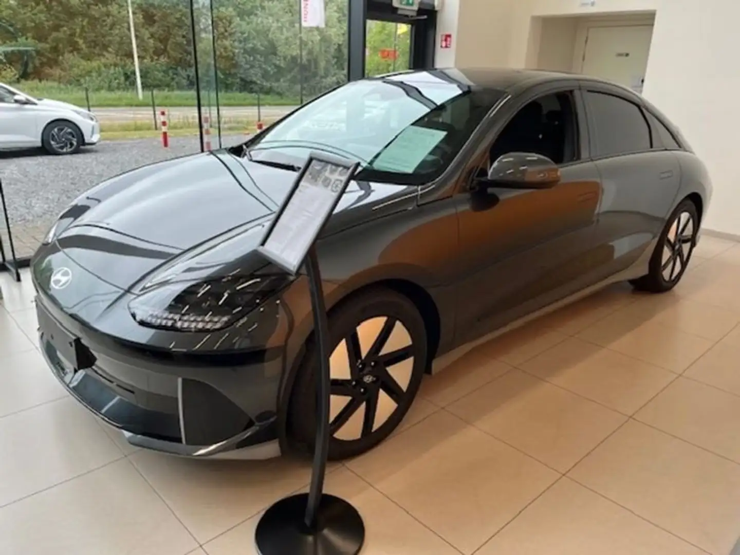 Hyundai IONIQ 6 77,4 kWh BALANCE AWD Сірий - 1