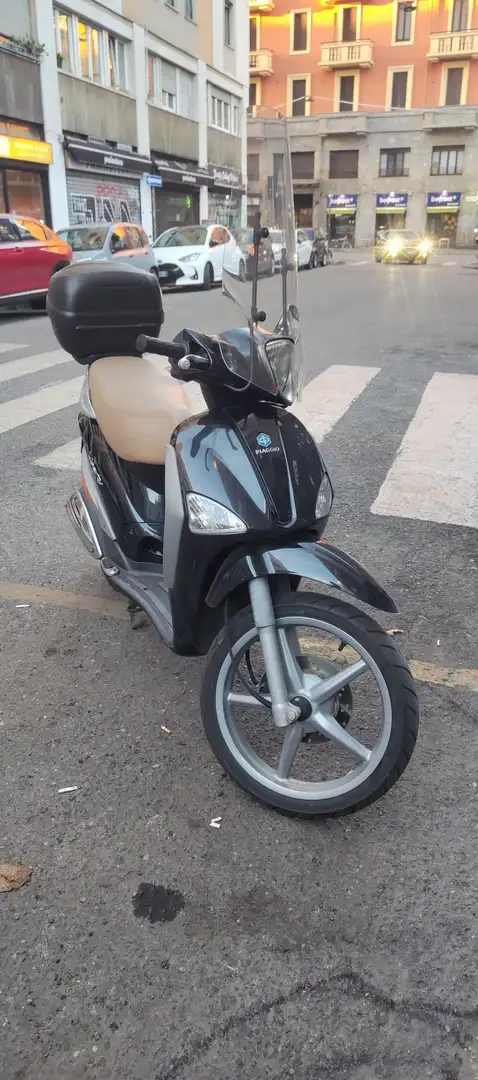 Piaggio Liberty 50 Nero - 2