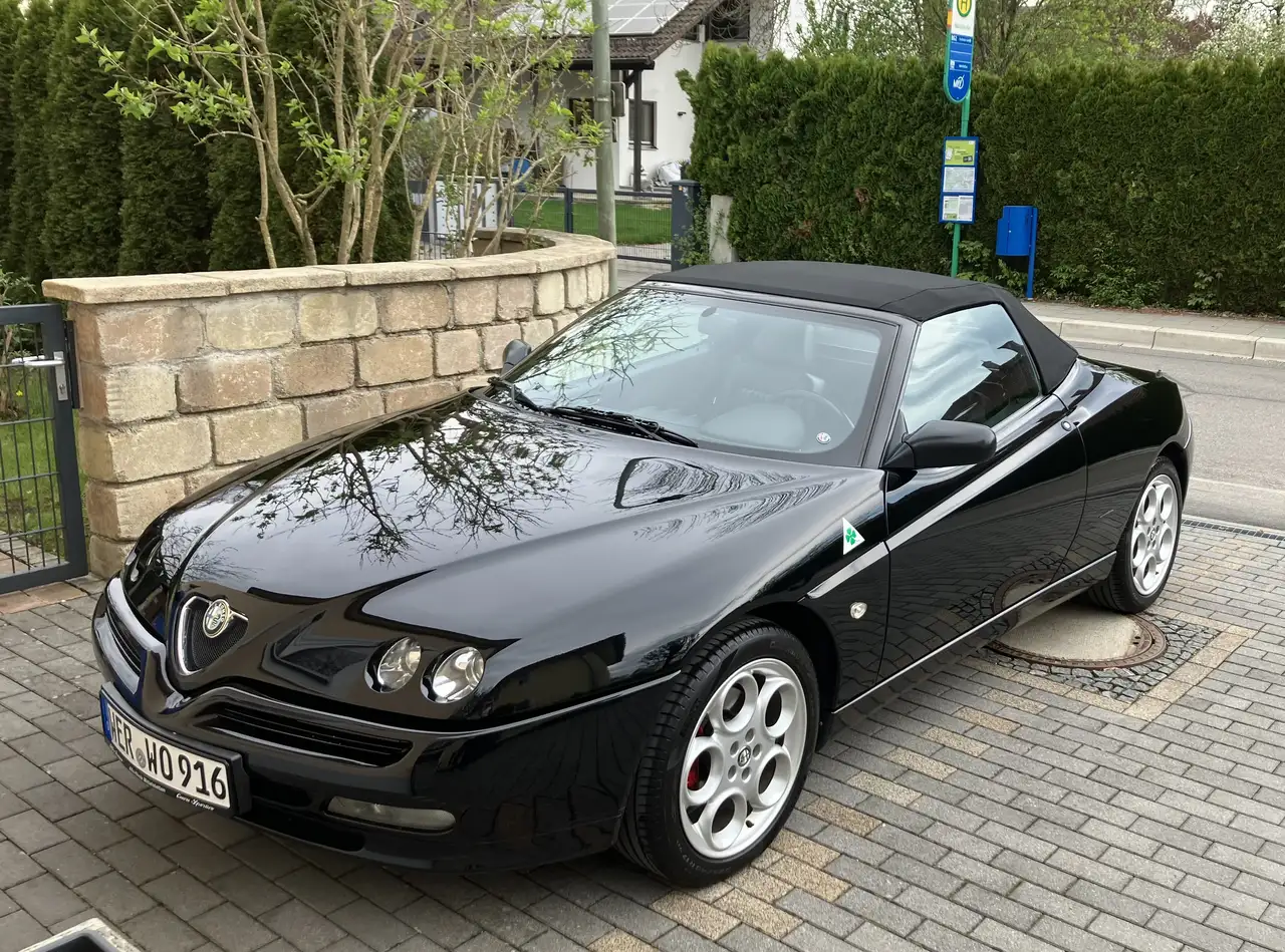 Alfa Romeo Spider 2.0 Twin Spark L, foto 1