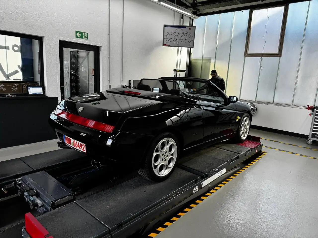 Alfa Romeo Spider 2.0 Twin Spark L, foto 2