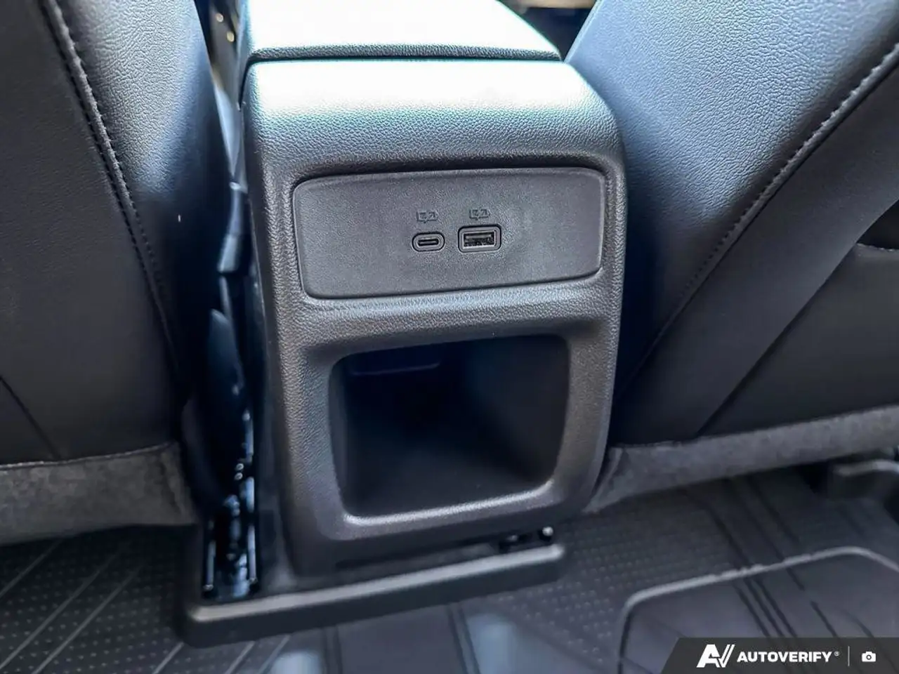Chevrolet Trax снимка Chevrolet Trax
