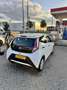 Toyota Aygo 1.0 VVT-i x-fun Wit - thumbnail 2