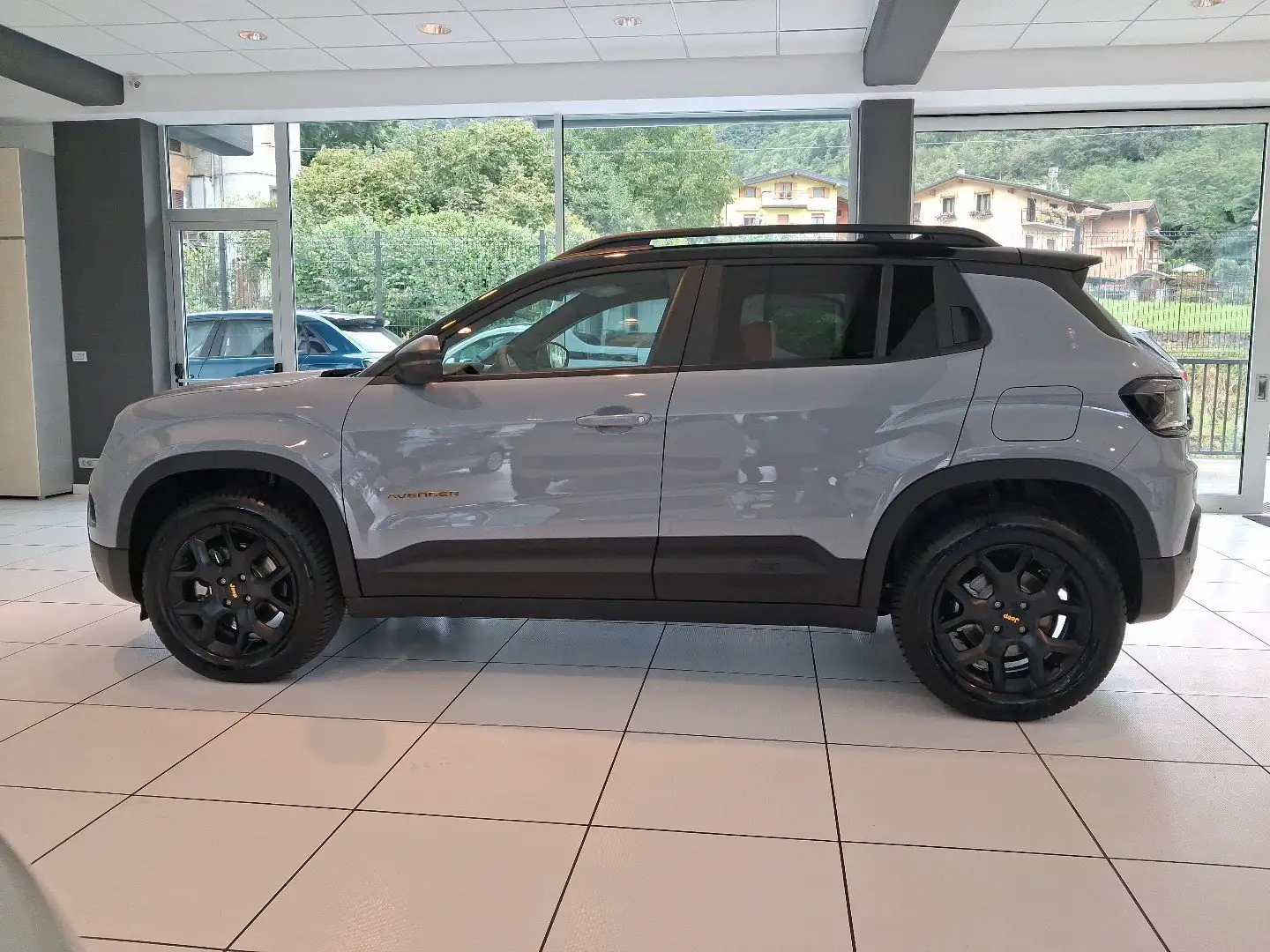 Jeep Avenger Avenger 1.2 Turbo 136 CV MHEV 4xe The North Face Gris - 2