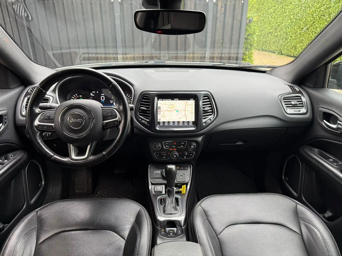Jeep Compass 4xe 240 Plug-in Hybrid Electric S TREKHAAK Blanc - 2