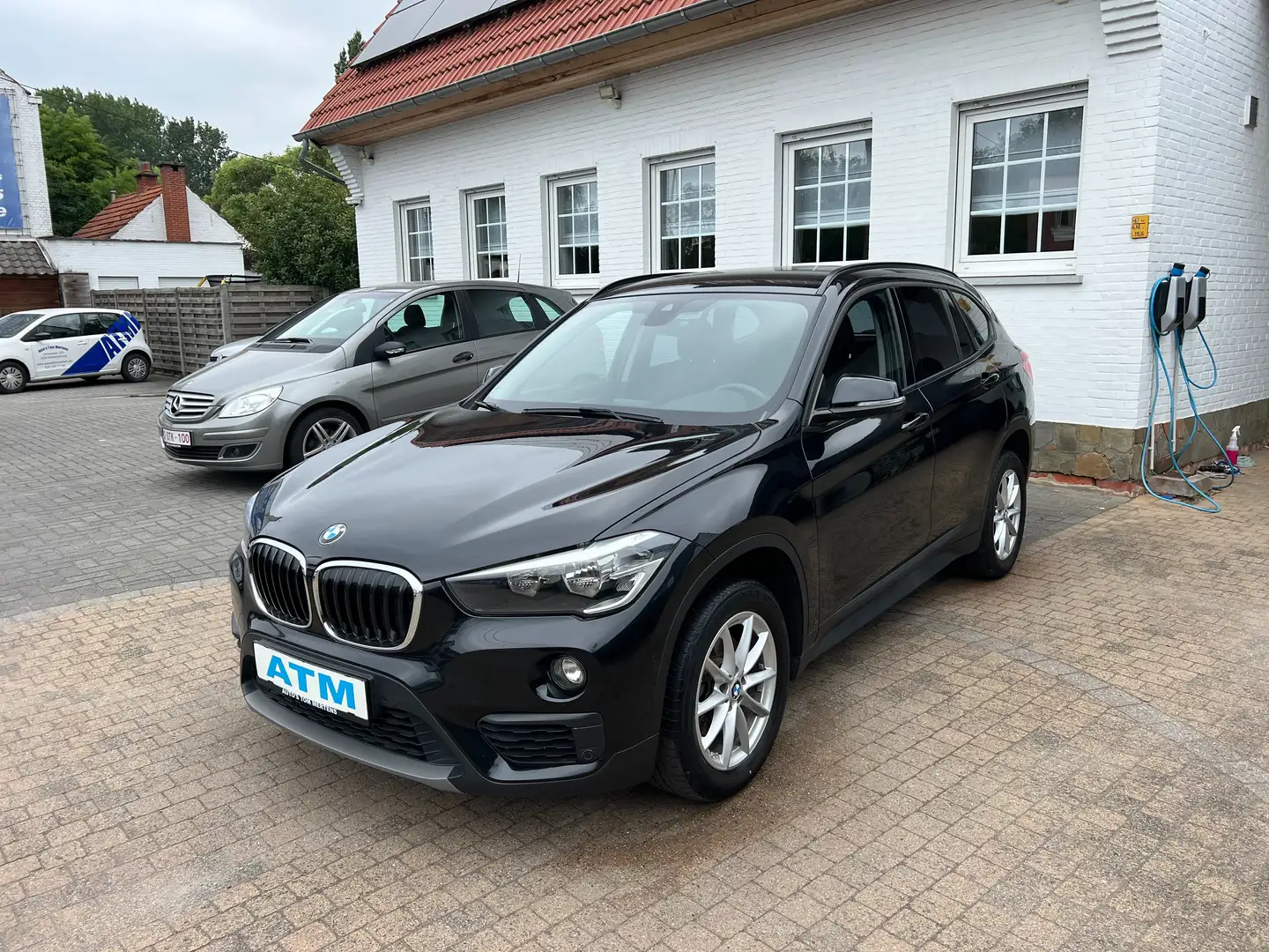 BMW X1 2.0 dAS sDrive18 (EU6d-TEMP)/Leder/Navi/Pdc V&A Negro - 2
