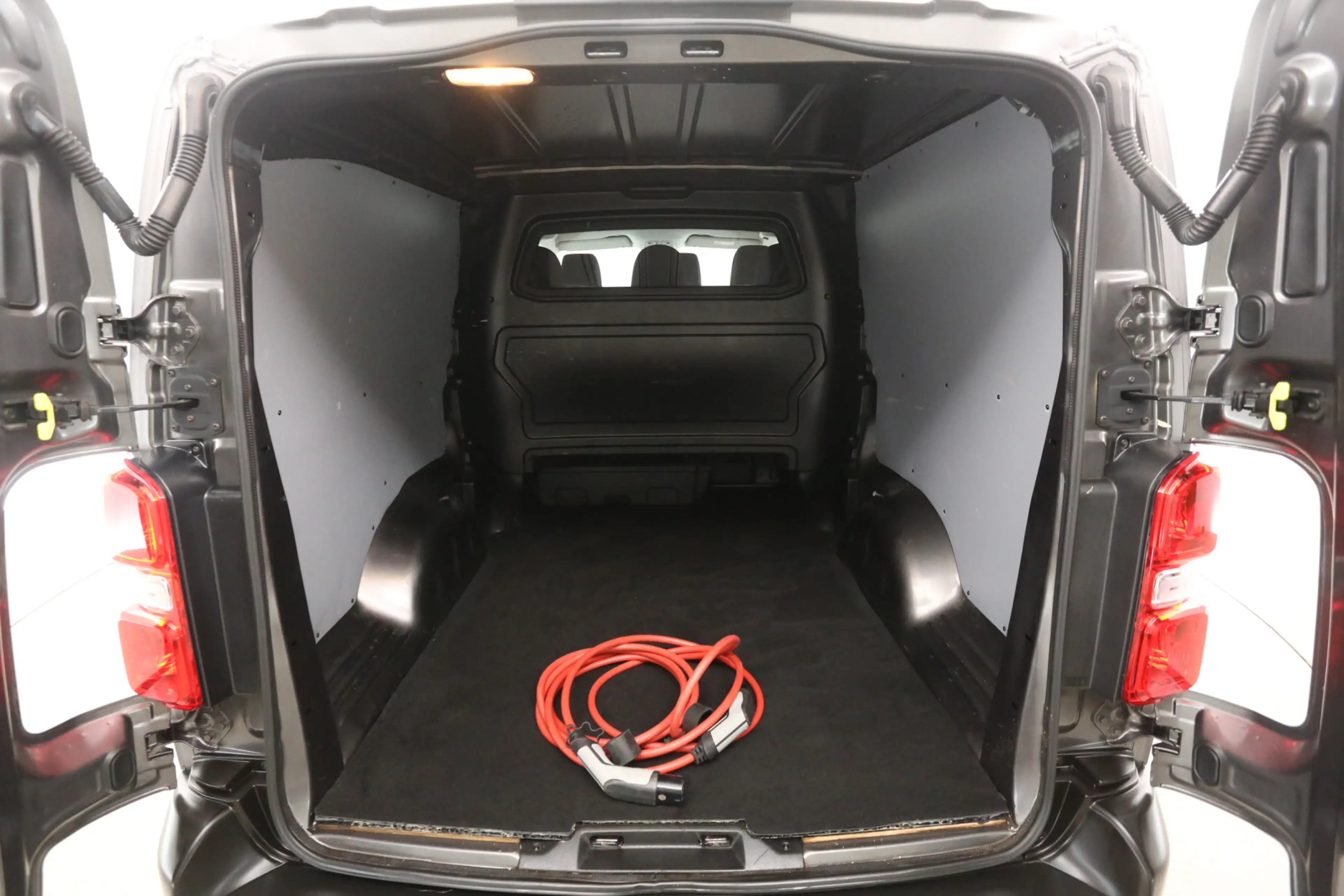 Opel Vivaro-e Toyota ProAce Electric Worker Extra Range 75 kWh L — photo 8