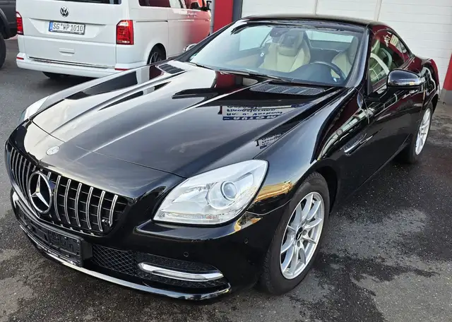 Mercedes-Benz SLK 200 Roadster BlueEfficiency Airscarf+Leder++