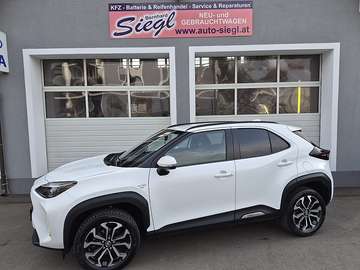 1,5 VVT-i Hybrid Active Drive Aut. mit  Anhänge...