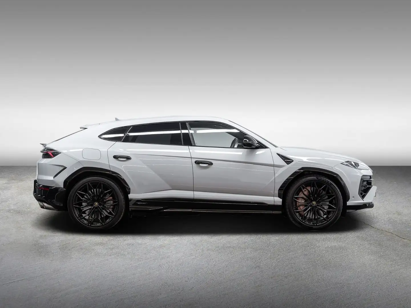 Lamborghini Urus SE MY25 | Panorama Roof | B&O | Full Comfort Seats Grijs - 2
