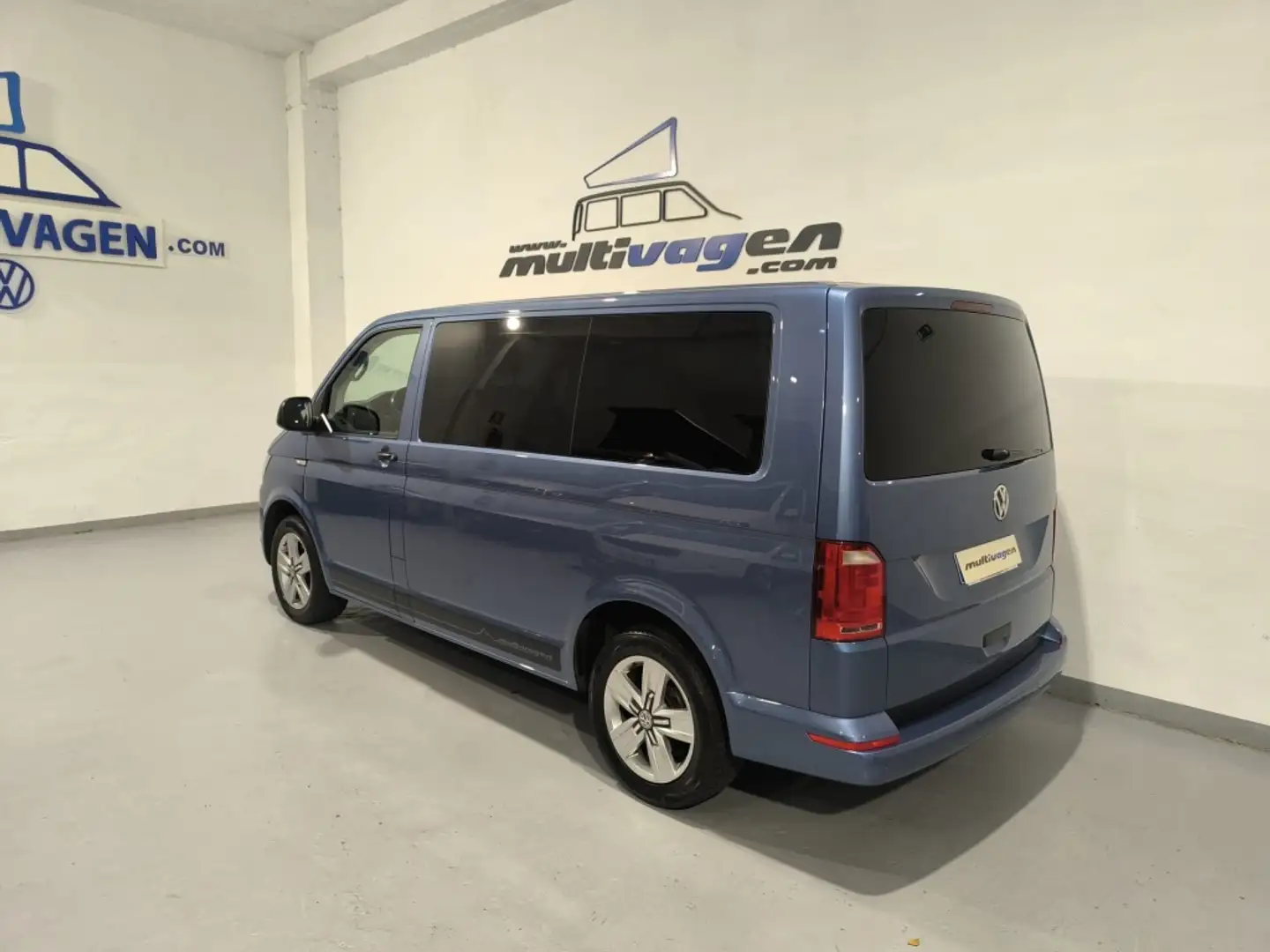 Volkswagen Multivan 2.0TDI BMT Trendline 110kW Azul - 2