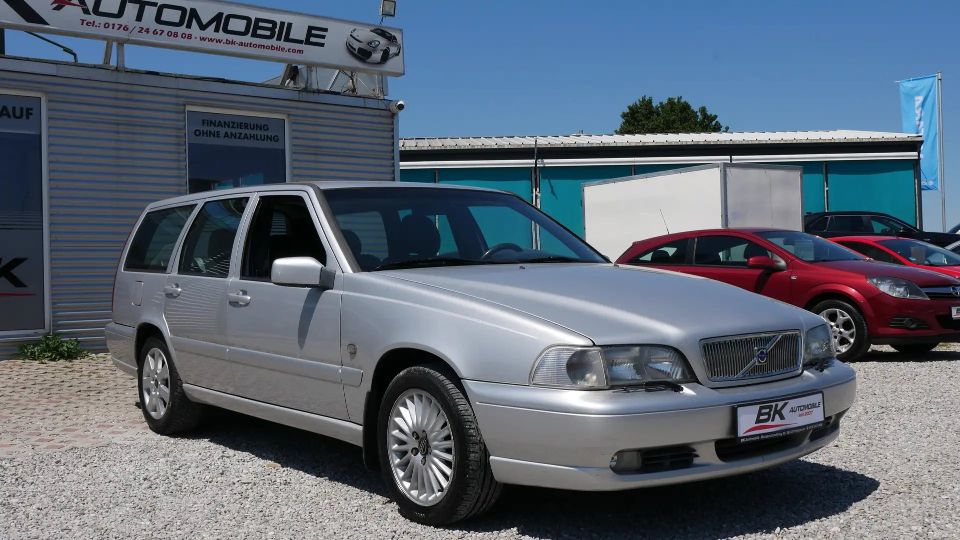 Volvo V70 Scheckheftgepfleg Sitzheizung Klimaanlag Tempomat Grau - 1